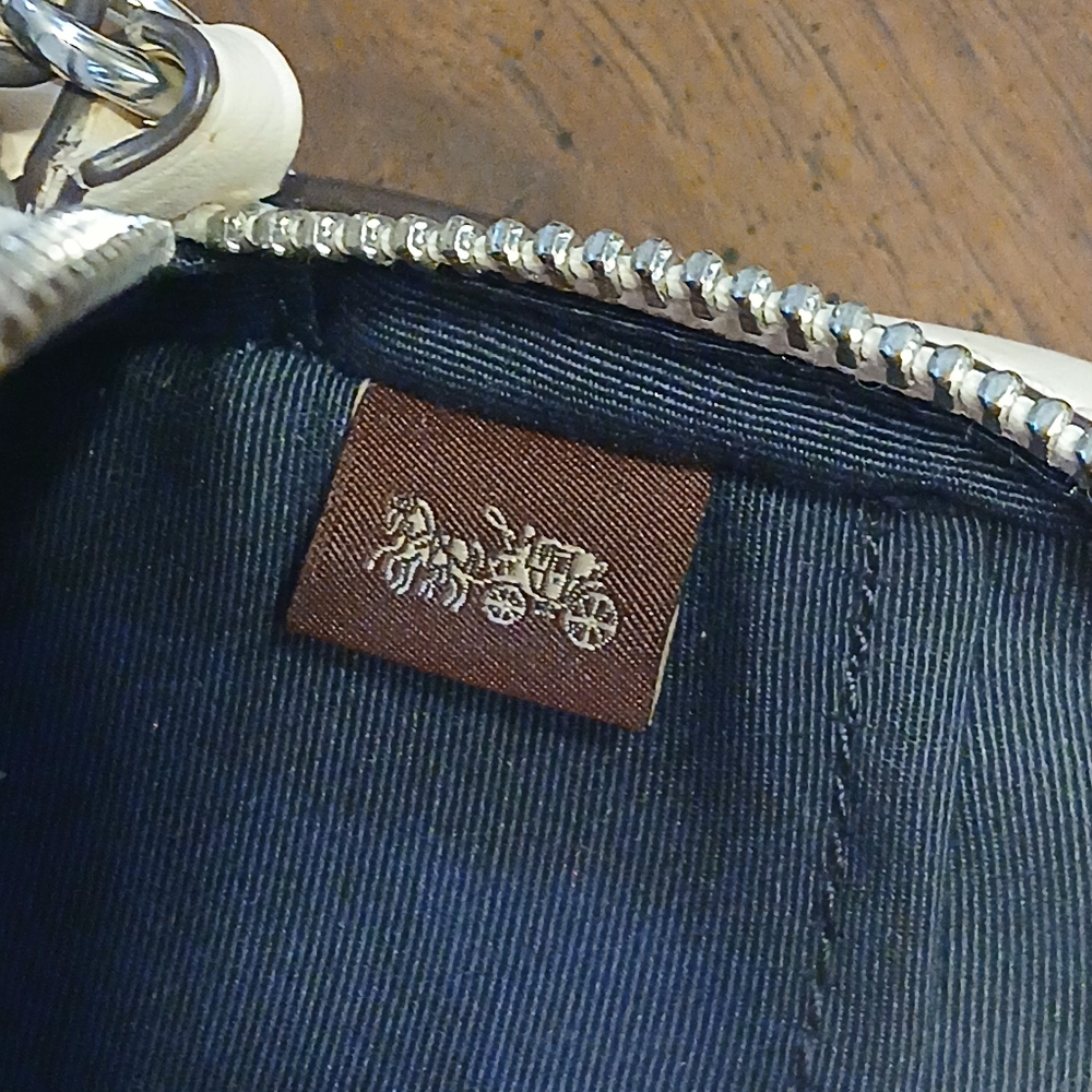 Coach Blue and Cream Checkered Women's Camera Bag Like New - Picture 6 of 14